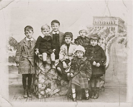 7728_1220458315379_1346554932_643978_5229410_n